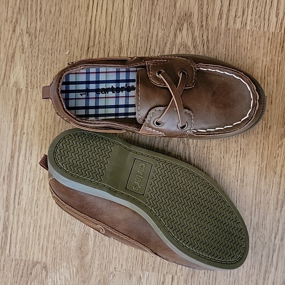 New Carters brand kids loafers size 11